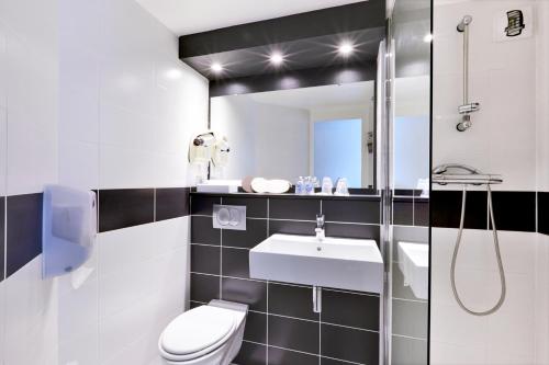 Kyriad Hotel Laval