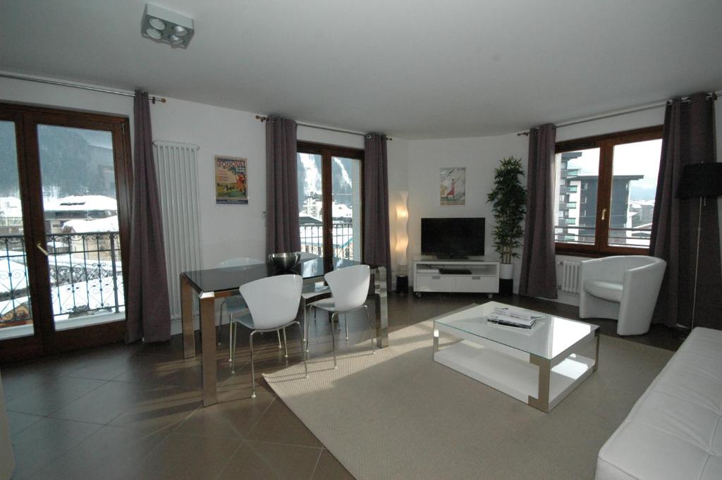 Kyriad Mulhouse Est - Lutterbach 68460 Lutterbach