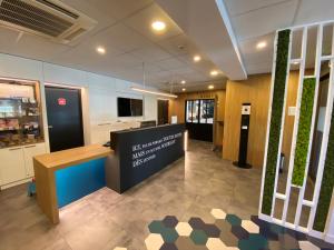 Kyriad Niort-Espace MendesFrance