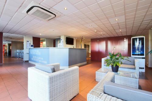 Kyriad Toulon Est Hyeres La Garde