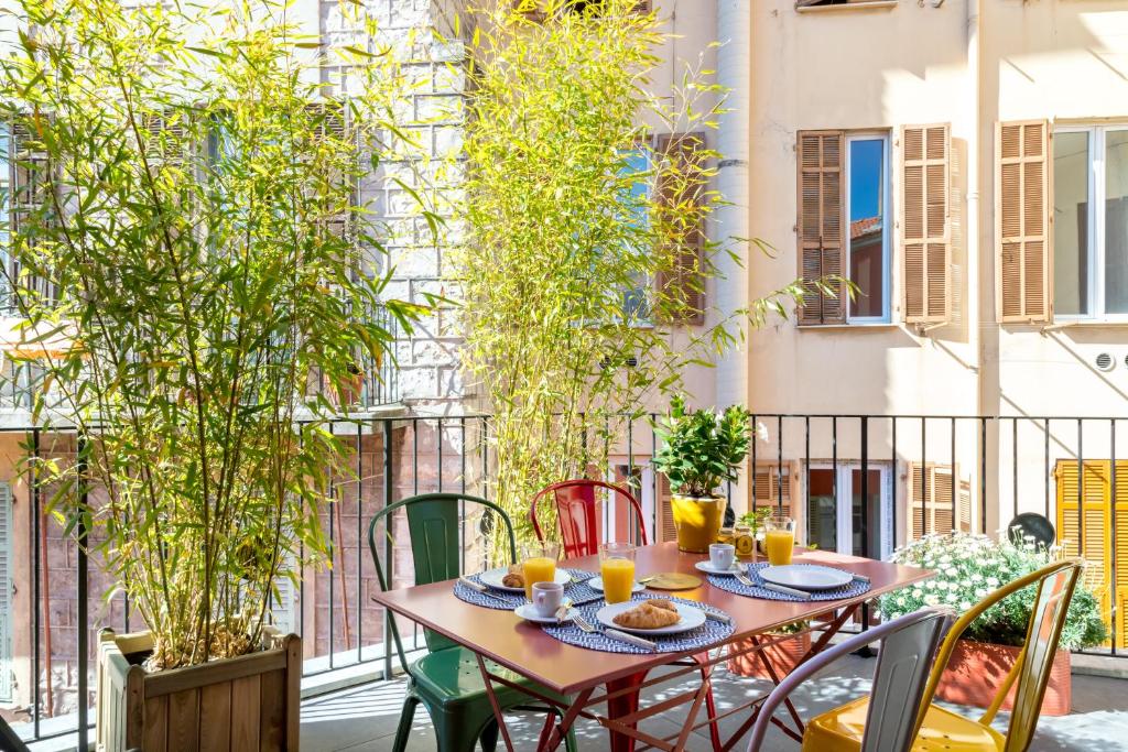 L'Abeille - Boutique Apartments 4 Rue Bonaparte, 06300 Nice