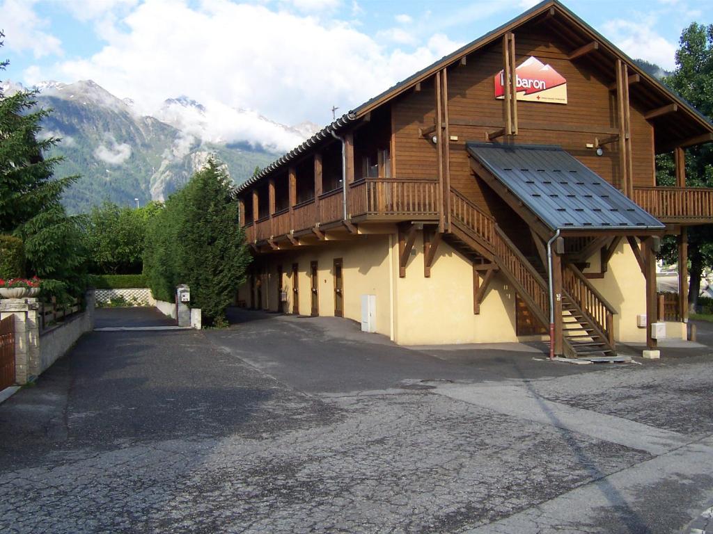 Hôtel L'Albaron 235 Rue de l'Isle 73500 Modane