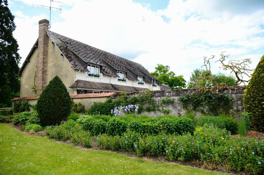 Hôtel L'annexe 31 Place du general de gaulle 61170 Le Mêle-sur-Sarthe