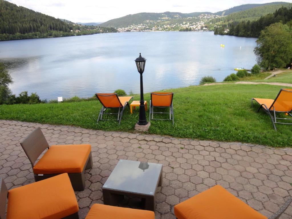 Hôtel L'Auberge au Bord du Lac 166 chemin du Tour du Lac 88400 Gérardmer