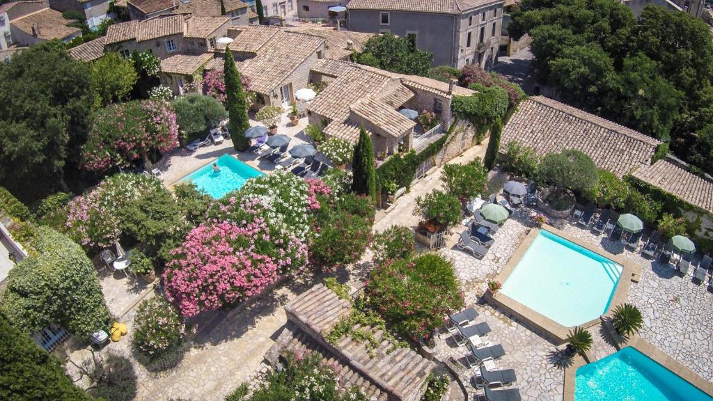Hôtel L'Enclos des Lauriers Roses 71 rue du 14 Juillet 30210 Cabrières