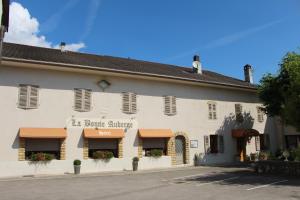 Hôtel La Bonne Auberge 240 rue du Vieux Bourg 01170 Ségny Rhône-Alpes