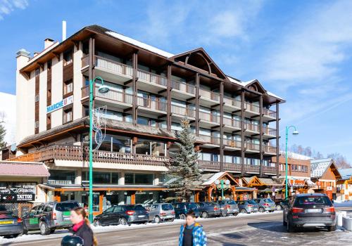 Hotel la Brunerie PISCINE COUVERTE & CHAUFFEE Les Deux Alpes france