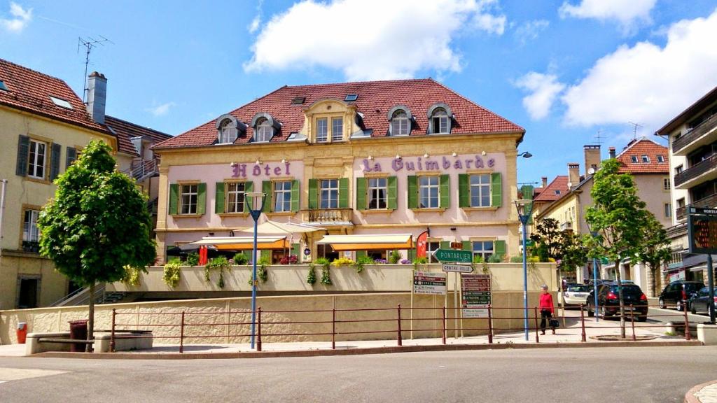 Hôtel HOTEL LA GUIMBARDE 10 Place Carnot, 25500 Morteau