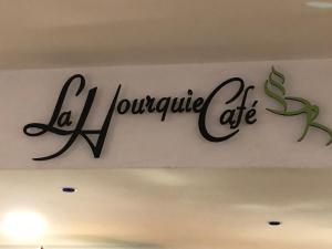 Hôtel La Hourquie Café 17 place de la Hourquie 64160 Morlaas Aquitaine