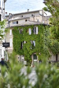 Hôtel La Maison de Lourmarin 2 Rue du Grand Pré 84160 Lourmarin Provence-Alpes-Côte d\'Azur