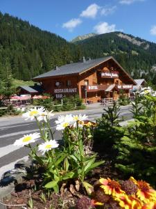 Hôtel La Perdrix Blanche 4172, route de Pré La Joux 74390 Châtel Rhône-Alpes