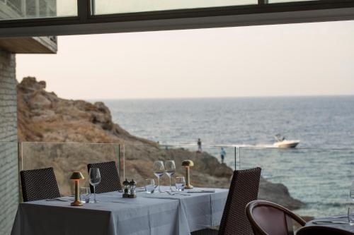 Hotel La Pietra Restaurant & Spa LʼÎle-Rousse france