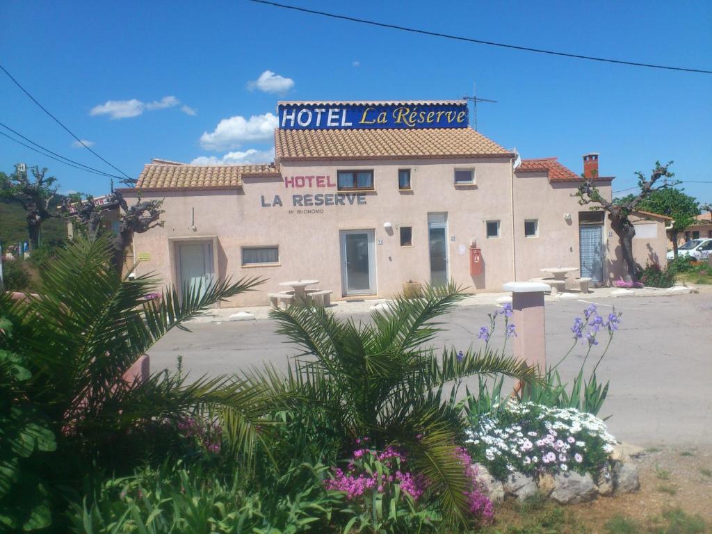 Motel Hotel La Reserve 15 La Plaine Basse, D612 / Route de Montpellier, 34110 Vic-la-Gardiole