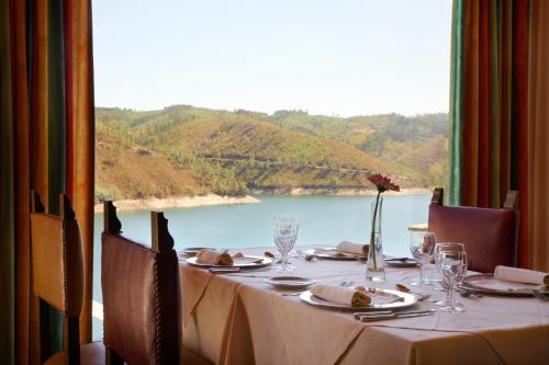 Lago Azul Eco Hotel