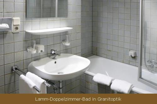 Hôtel Hotel Lamm Hauptstr. 76 Höchberg