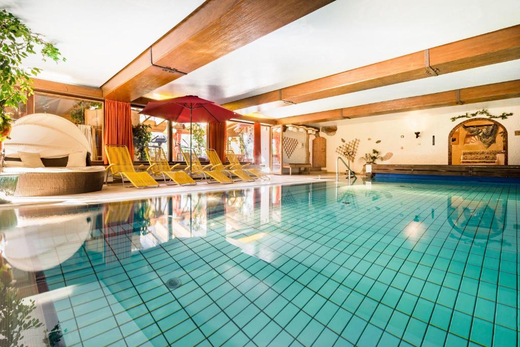 Hôtel Land-gut-Hotel Landgasthof Zum Schildhauer Chiemseestraße 3 83128 Halfing