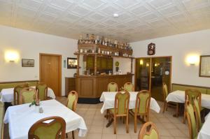 Hôtel Land-Hotel Am Wald Garni Untergrochlitzer Strasse 8 07973 Greiz Thuringe