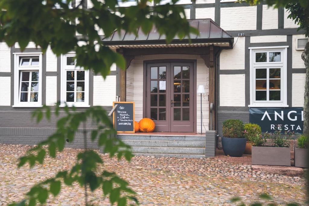 Landart Hotel Kirchenweg 2, 27419 Sittensen