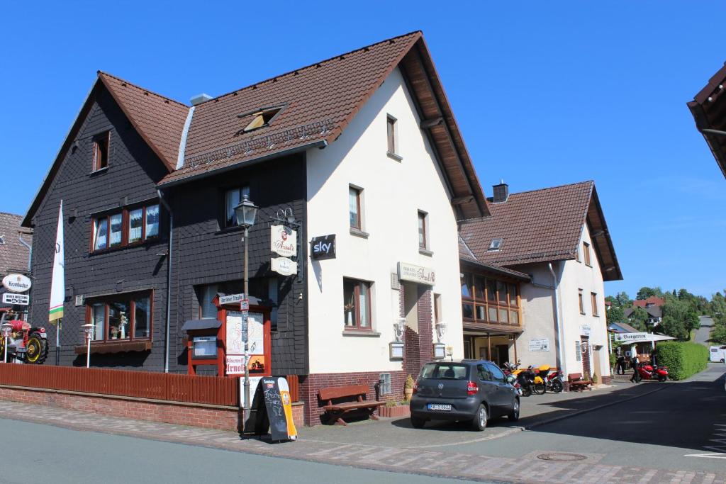 Landgasthof-Bikerhotel Arnold Berliner Str.19, 35088 Battenberg