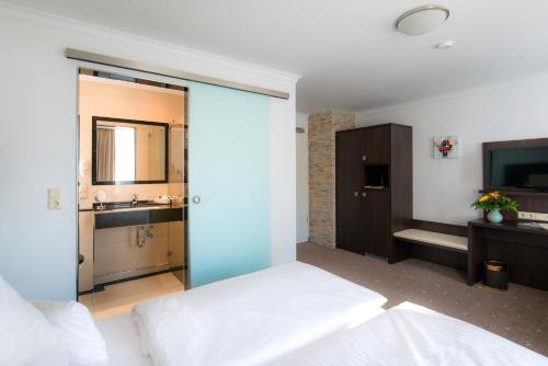 Hôtel Hotel Landgasthof Birkenfelder Hof Silcherstraße 1-3 Birkenfeld