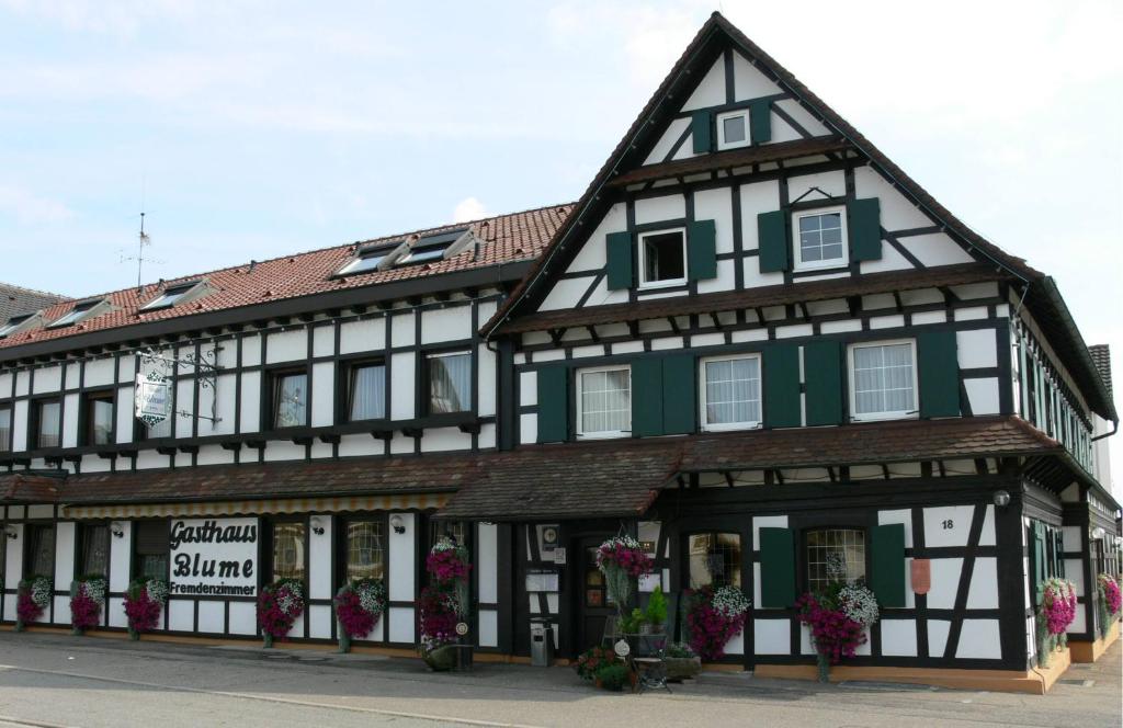 Maison d'hôtes Hotel Landgasthof Blume Landstraße 18, 77839 Lichtenau