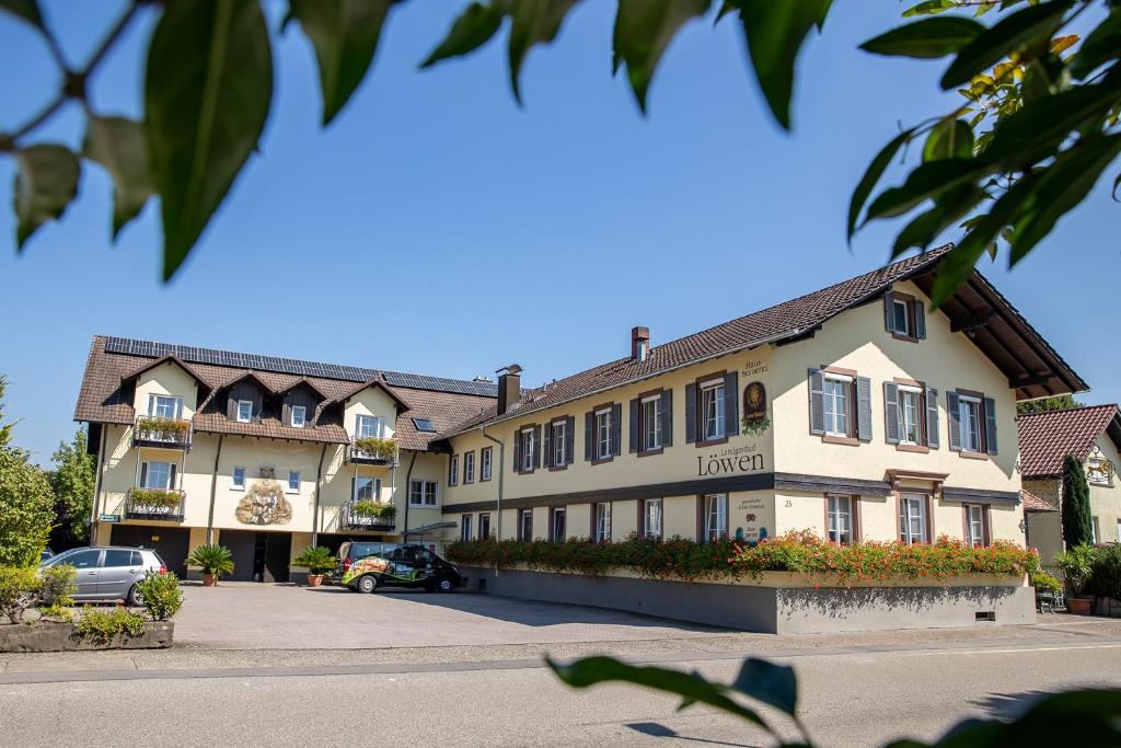 Landgasthof & Brauerei Löwen Sasbach Sasbachwaldener Straße 23, 77880 Sasbach in der Ortenau