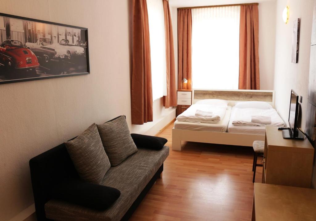 Landgasthof Schönecke Hauptstr. 63, 29399 Wahrenholz