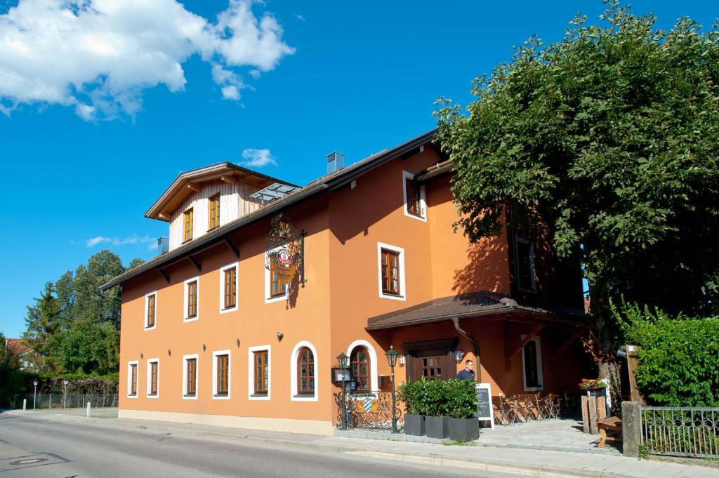 Hôtel Landgasthof zum Erdinger Weissbräu Aisingerstraße 101 83026 Rosenheim