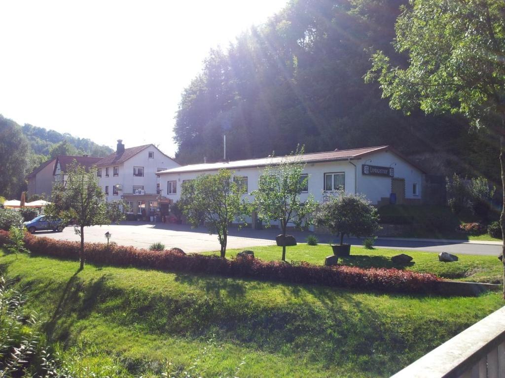 Hôtel Landgasthof Zum Heiligenberg Heiligenberg 11 36205 Sontra