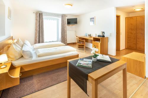 Hôtel Hotel Landgasthof zum Pflug Im Hofacker 2 Kleines Wiesental