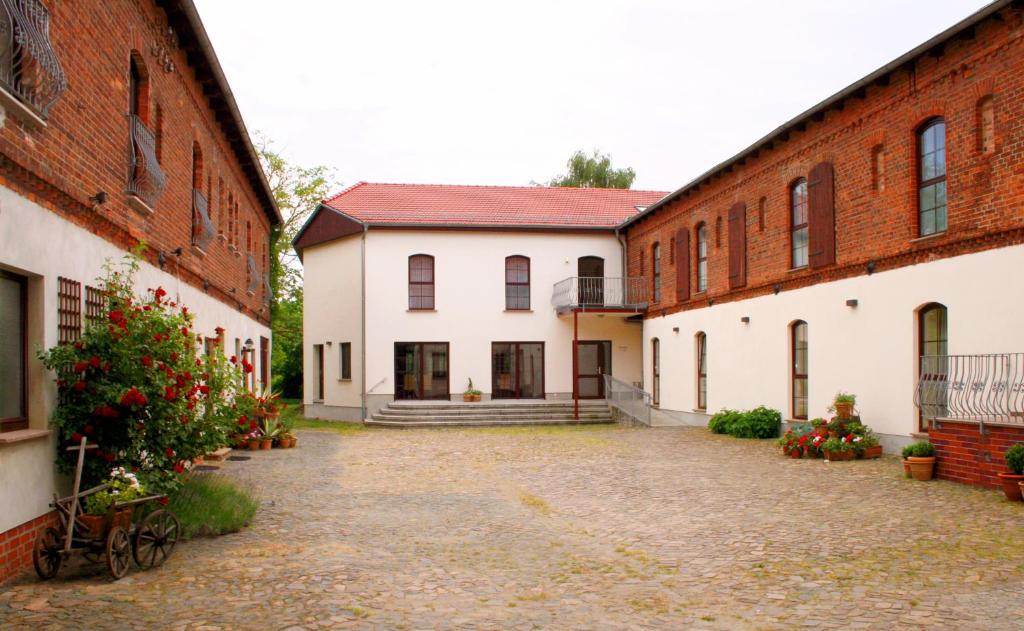 Hôtel Landhaus Heinrichshof Hauptstraße 55 14913 Jüterbog
