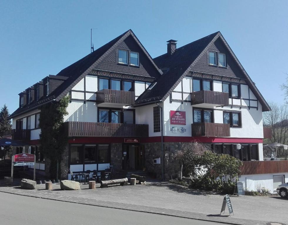 Hôtel Landhotel am Schloss Kreisstrasse 2 59939 Olsberg