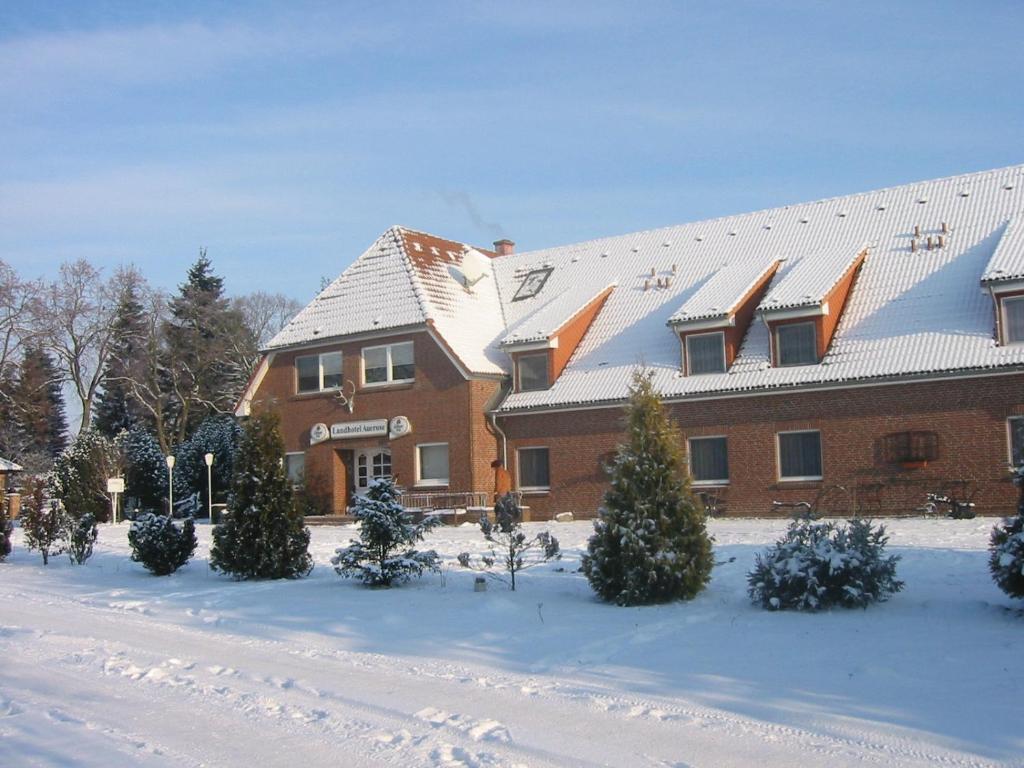 Landhotel Auerose Garni Auerose 3a, 17398 Neu Kosenow