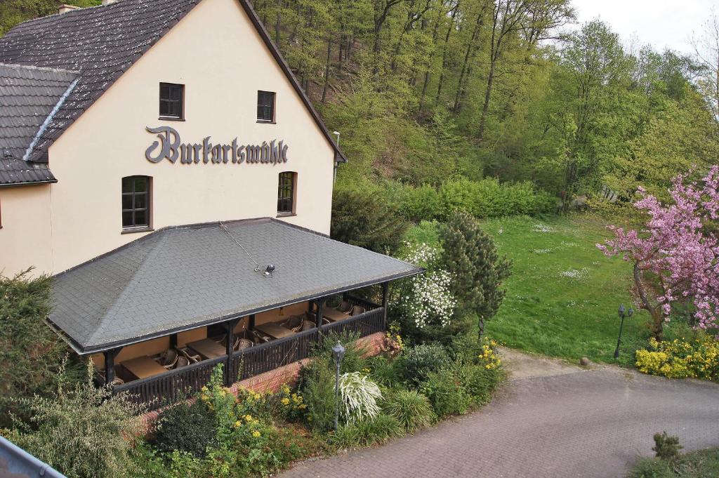 Landhotel Burkartsmühle Kurhausstr. 71, 65719 Hofheim am Taunus