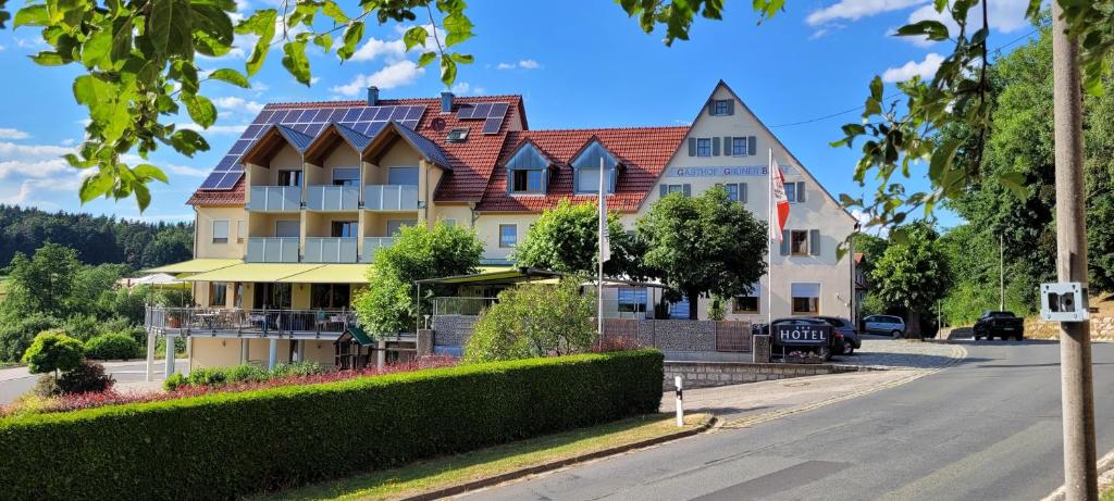 Landhotel-Gasthof Grüner Baum Kühnhofen 3, 91217 Hersbruck