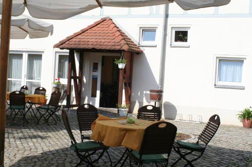Hôtel Landhotel \ Obergoseln 4 04720 Großweitzschen Saxe