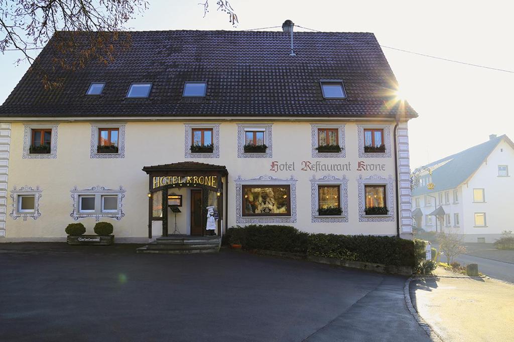 Landhotel Krone Lindenplatz 2, 88693 Roggenbeuren