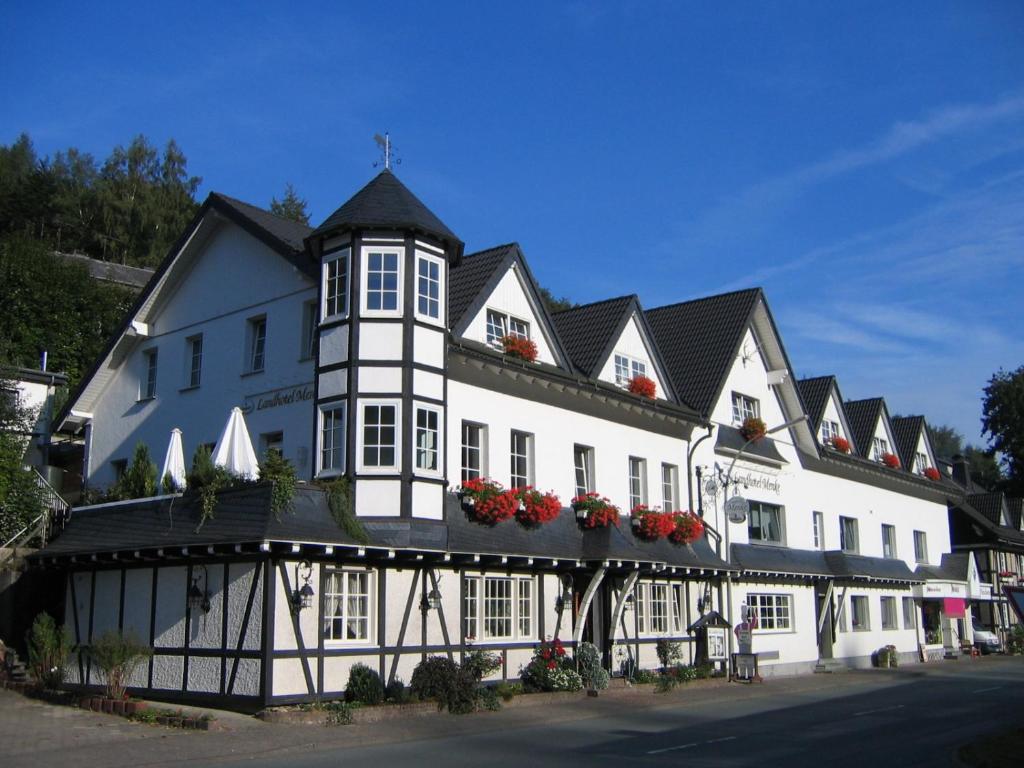 Landhotel Menke Korbacherstr.15, 59929 Brilon