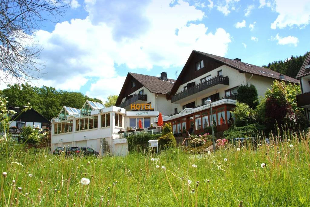 Landhotel Püster Marmorweg 27 - 29, 59581 Allagen