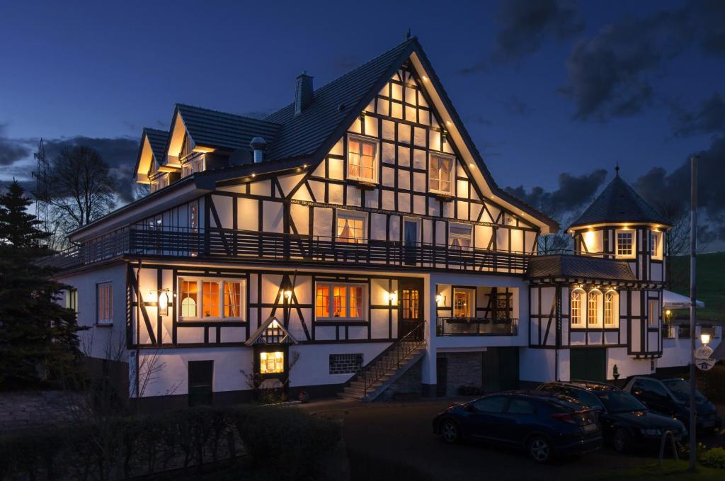 Hôtel Landhotel Repetal Dünscheder Str. 8 57439 Attendorn