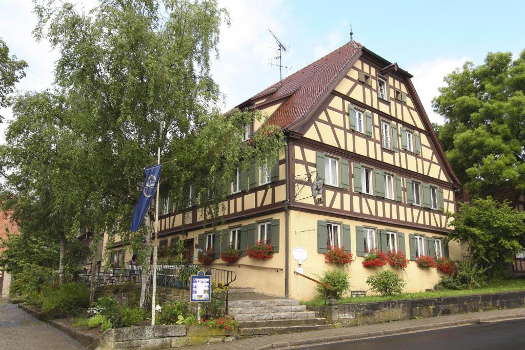 Hôtel Landhotel Schwarzes Ross Am Dorfplatz 1 91628 Rothenburg ob der Tauber