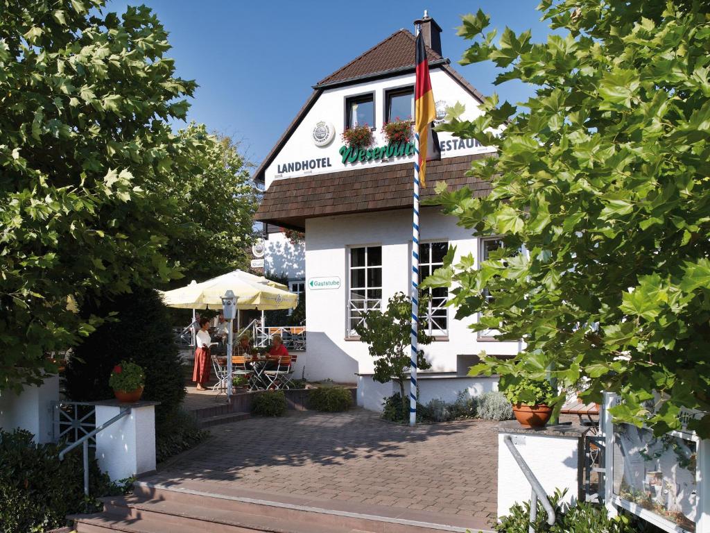 Landhotel Weserblick Kasseler Str. 2, 37688 Beverungen