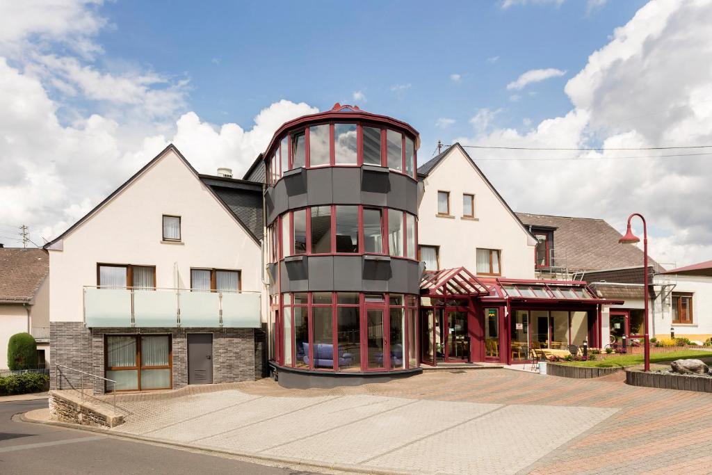 Hôtel Landhotel Wolf-Mertes Hauptstraße 10 56237 Sessenbach