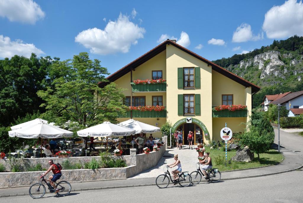 Hôtel Landhotel zum Raben Schloßleite 1 85110 Kipfenberg