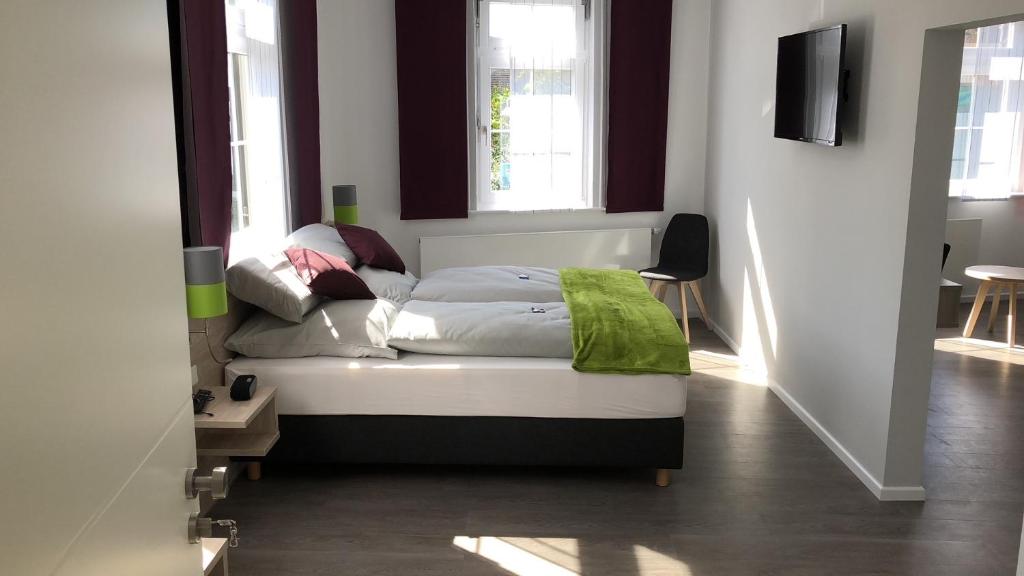 Landhotel Zur Bretzel Bürgermeisterstraße 2, 64832 Babenhausen