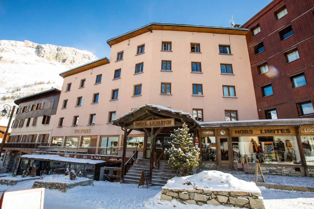 Hôtel Langley Hôtel Victors Route du Parc des Sports 73154 Val dʼIsère