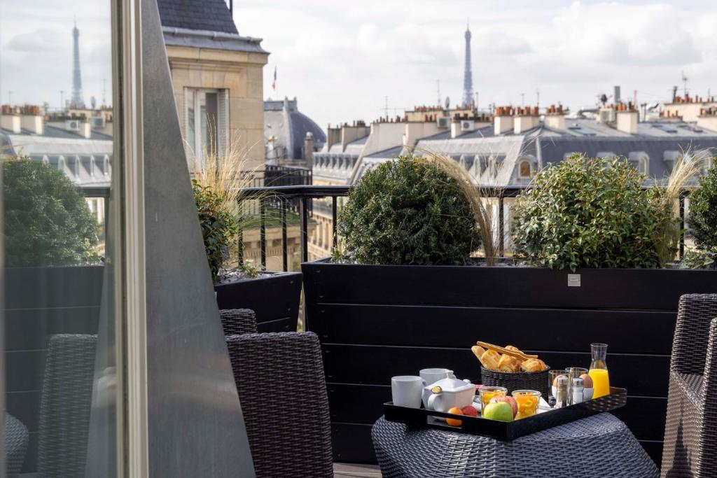 Hôtel Le 12 Hôtel 12 rue de Vienne 75008 Paris