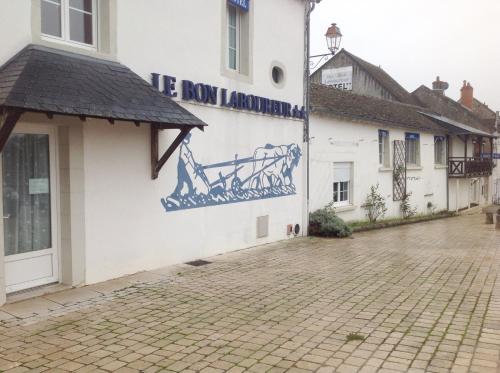 Hotel Le Bon Laboureur La Charité-sur-Loire france