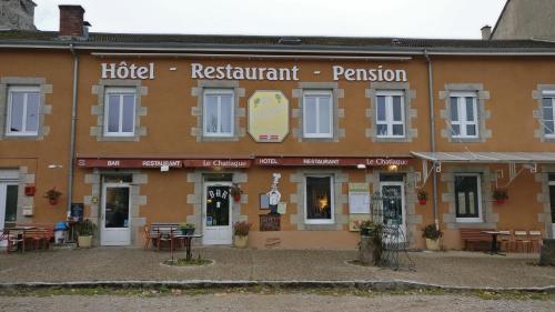 hotel le chatiague Tence france