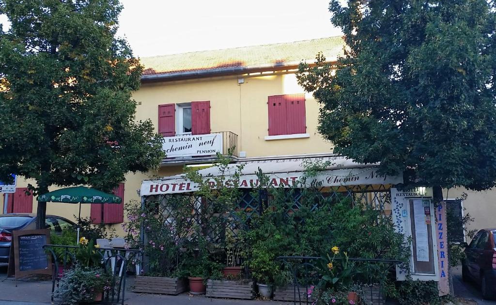 Hôtel Le Chemin Neuf 4 rue du chemin neuf 04800 Gréoux-les-Bains